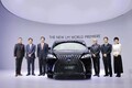 ついに出たレクサス初のミニバン「LM」に交錯する待ってました感とガッカリ感。日本発売予定は当面なし