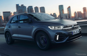 VW『Tロック R』に172台の限定車「ブラックスタイル・パフォーマンス」登場、724万9000円