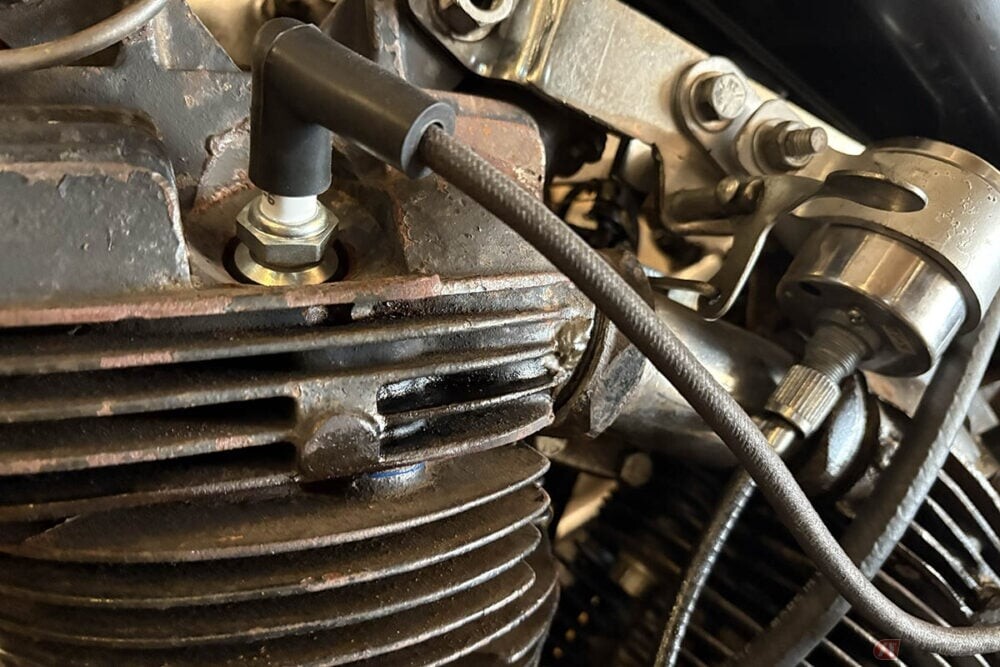 プラグ点火のための電流の通り道!!「プラグコード」の役割とは？