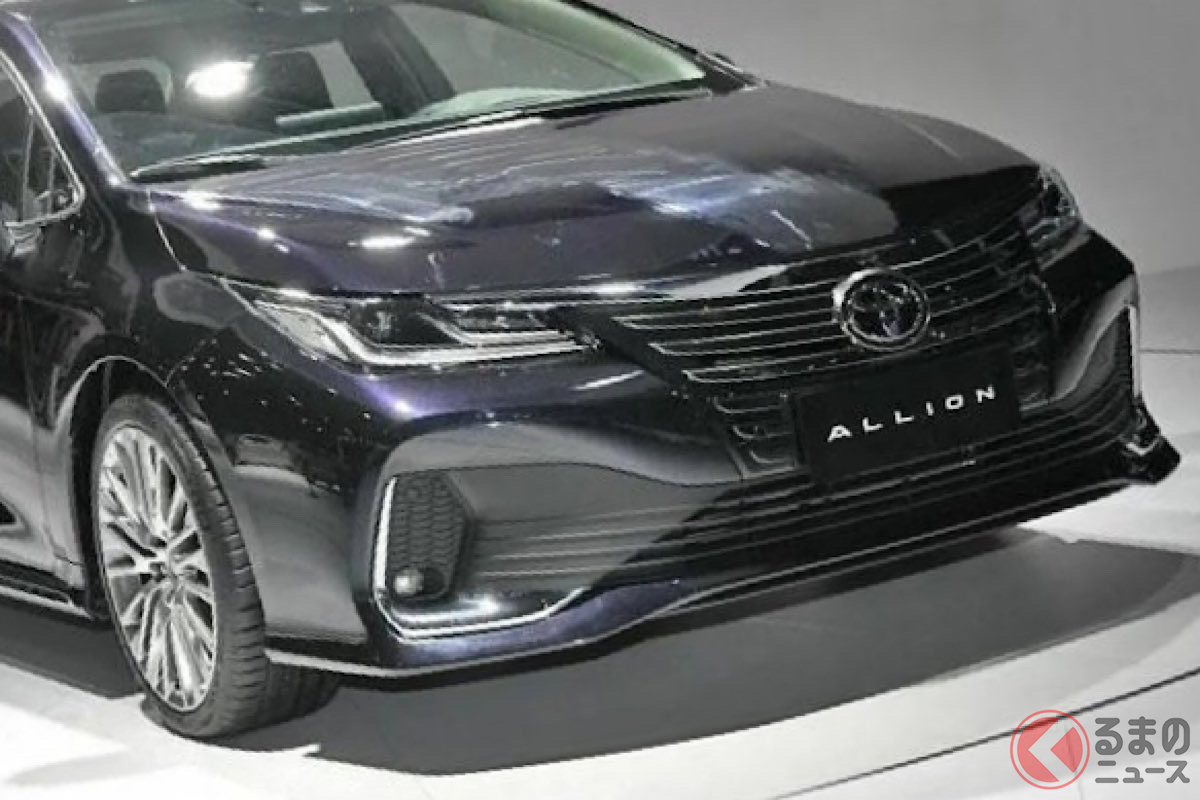 トヨタ 新型「アリオン」世界初公開！ セダン市場縮小も2車種投入する狙いとは