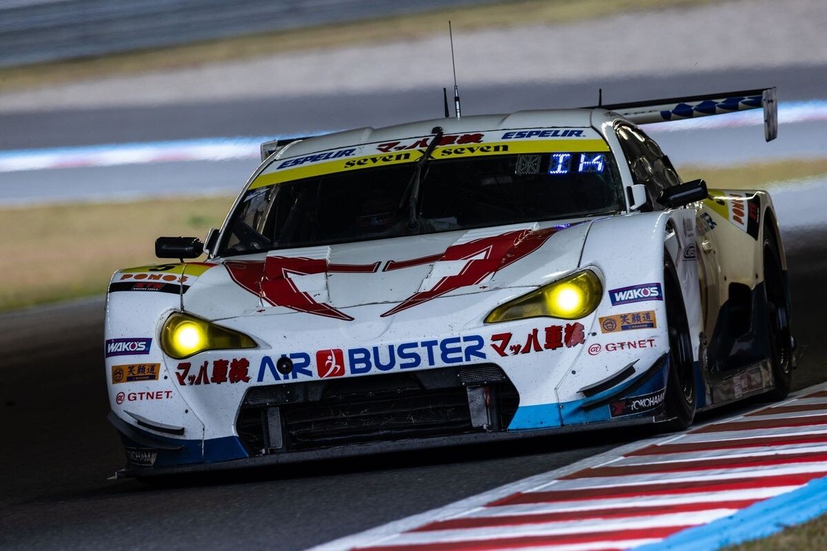 苦節22年、TEAM MACHがついにスーパーGT初優勝。“古代兵器”の活躍は来季以降も見られそう？　玉中代表「このクルマ、大好きだから」