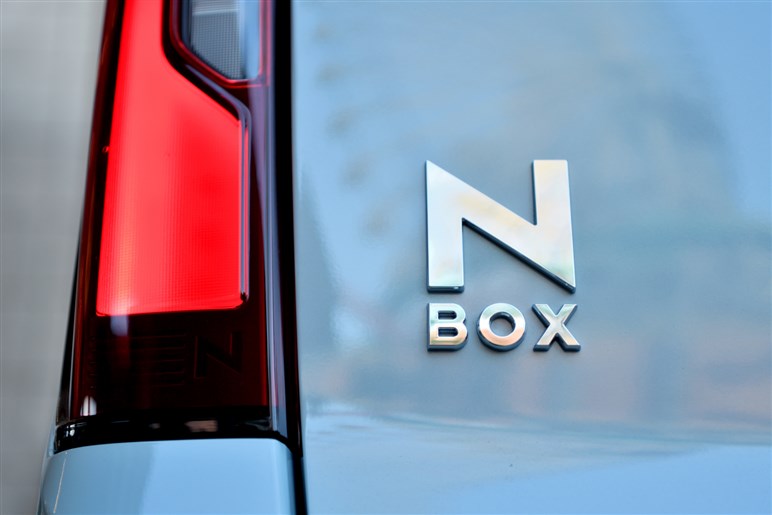 全方位で進化した「N-BOX」は家族のファーストカーになるか？ ターボとNAどちらを選ぶべきか？
