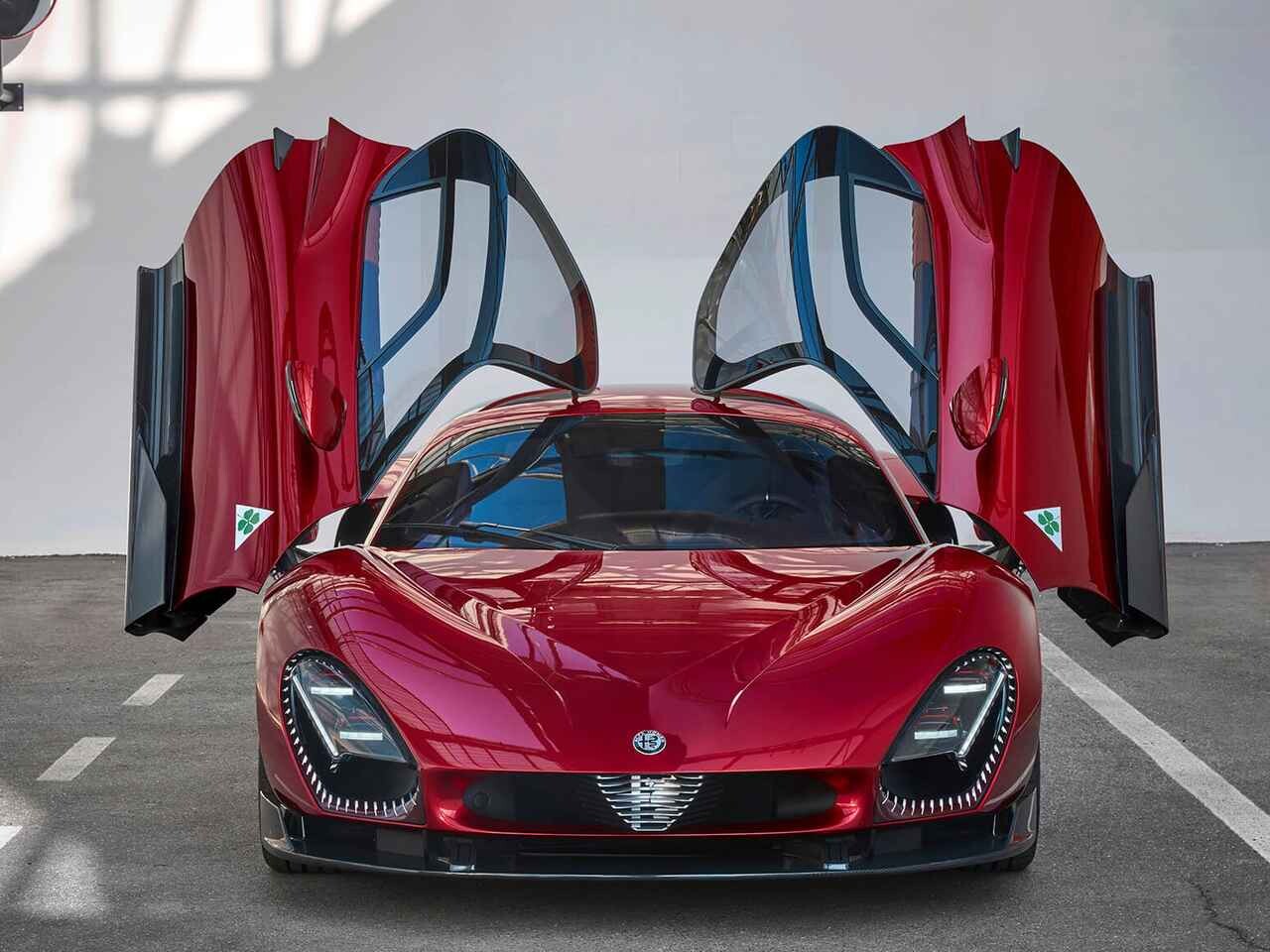 伝説の名車「アルファロメオ 33ストラダーレ」が最新技術で復活、芸術作品のような生産工程も復刻