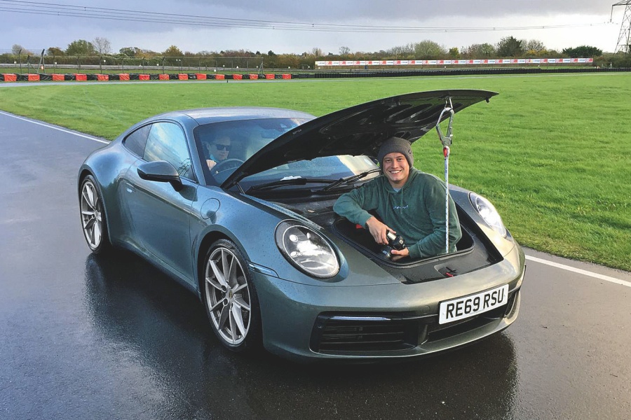 運転席以外も楽しい ポルシェ911カレラ 4 長期テスト 当たり前の道が輝く Autocar Japan 自動車情報サイト 新車 中古車 Carview