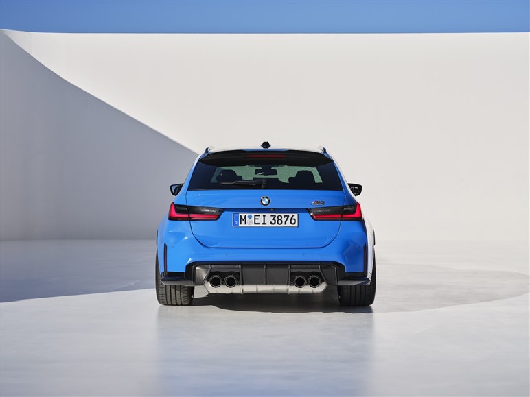 BMW新型「M3」発売。20PSアップ、アダプティブLEDライト搭載…1430万円から【写真でチェック】