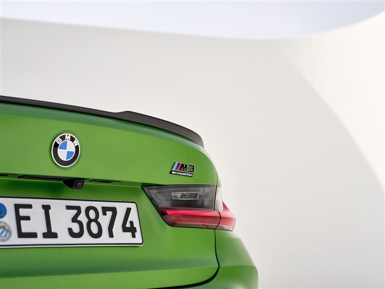 BMW新型「M3」発売。20PSアップ、アダプティブLEDライト搭載…1430万円から【写真でチェック】