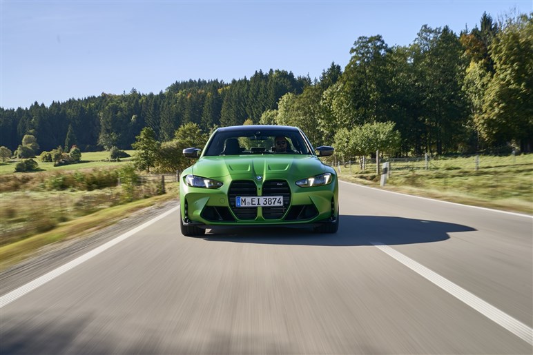 BMW新型「M3」発売。20PSアップ、アダプティブLEDライト搭載…1430万円から【写真でチェック】