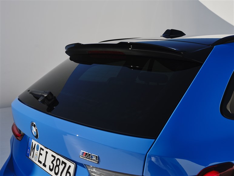 BMW新型「M3」発売。20PSアップ、アダプティブLEDライト搭載…1430万円から【写真でチェック】