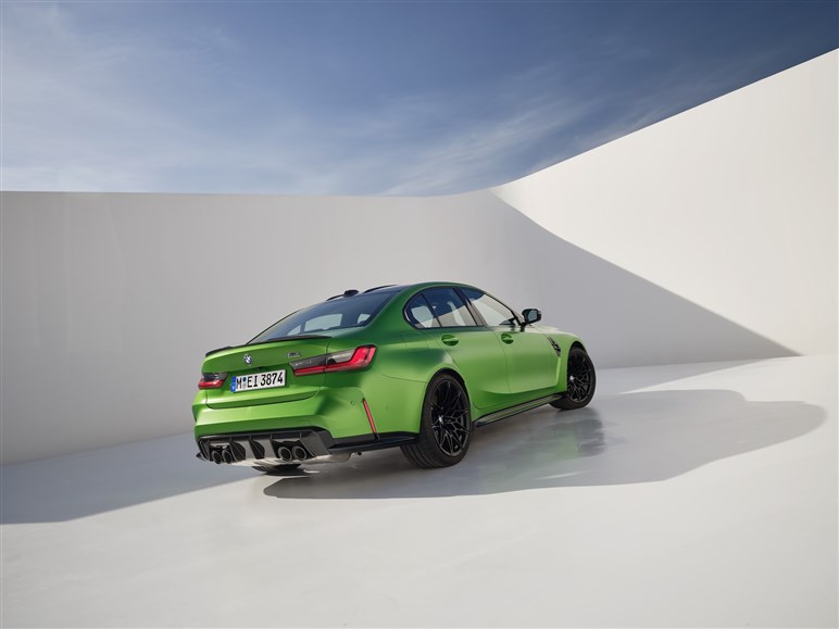 BMW新型「M3」発売。20PSアップ、アダプティブLEDライト搭載…1430万円から【写真でチェック】