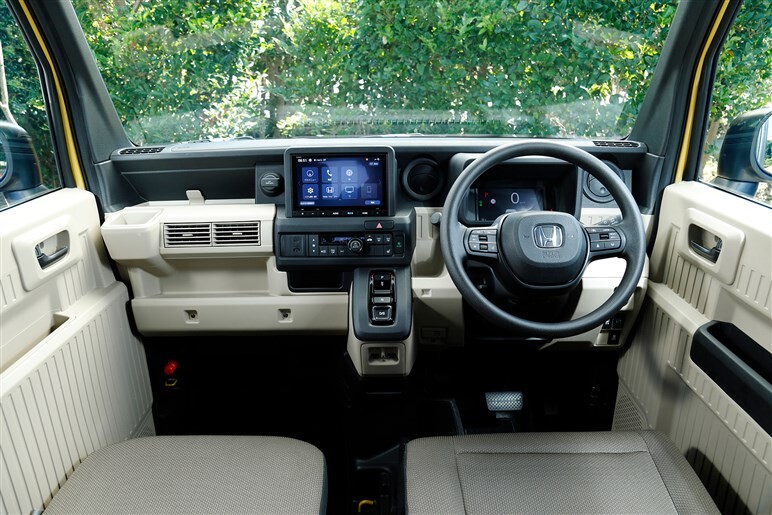 パワーも快適性も装備も“軽バン”をブッちぎり。遊びもOK「Nバンイー」に向いてる人、いない人