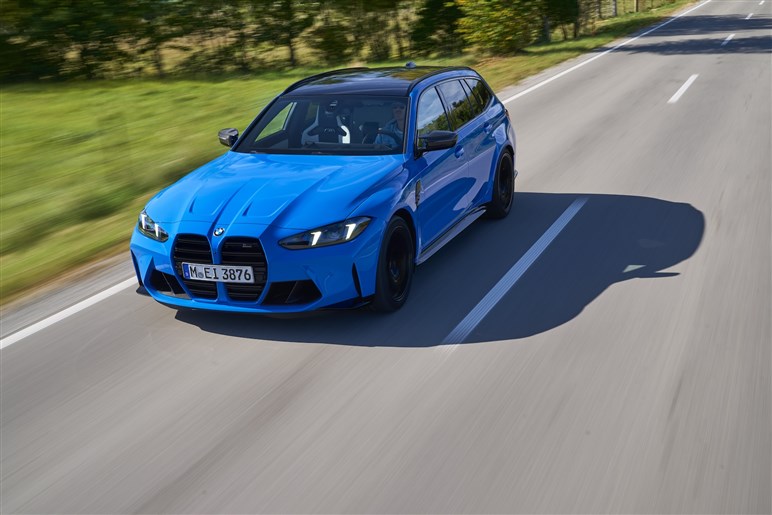 BMW新型「M3」発売。20PSアップ、アダプティブLEDライト搭載…1430万円から【写真でチェック】