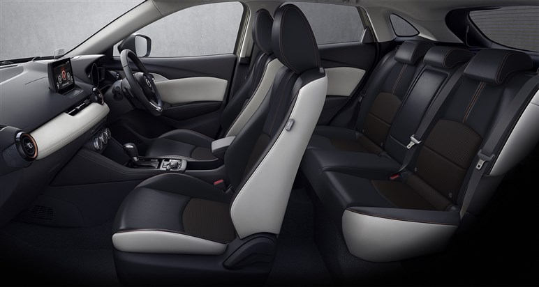 そろそろモデル末期。マツダの主力「CX-30」次期型はストロングHV搭載で“カロクロ化”する