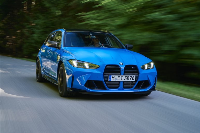 BMW新型「M3」発売。20PSアップ、アダプティブLEDライト搭載…1430万円から【写真でチェック】