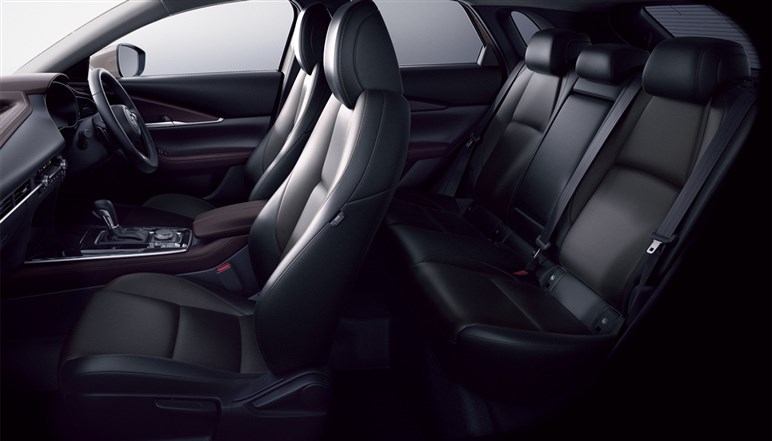 そろそろモデル末期。マツダの主力「CX-30」次期型はストロングHV搭載で“カロクロ化”する