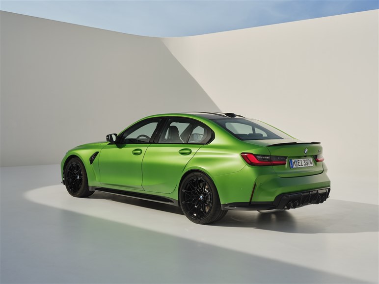 BMW新型「M3」発売。20PSアップ、アダプティブLEDライト搭載…1430万円から【写真でチェック】