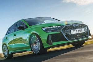 咆哮へ思わずニヤける　4代目 アウディRS3（2）　操縦性も高次元　5気筒エンジンだけじゃない訴求力