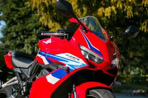 ライダーが安心して「操る楽しさ」を味わえる！ 速さも完成度も一級品 新車で購入可能なホンダの“大型スポーツバイク”3選