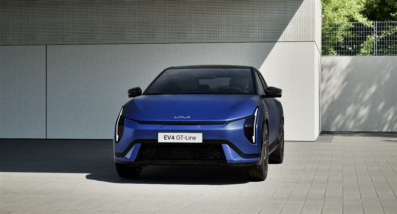 【独占】ルノーやシトロエン、フィアットの脅威に？ Bセグで400km以上走るキア最小SUV「EV2」のプロトタイプ画像を入手