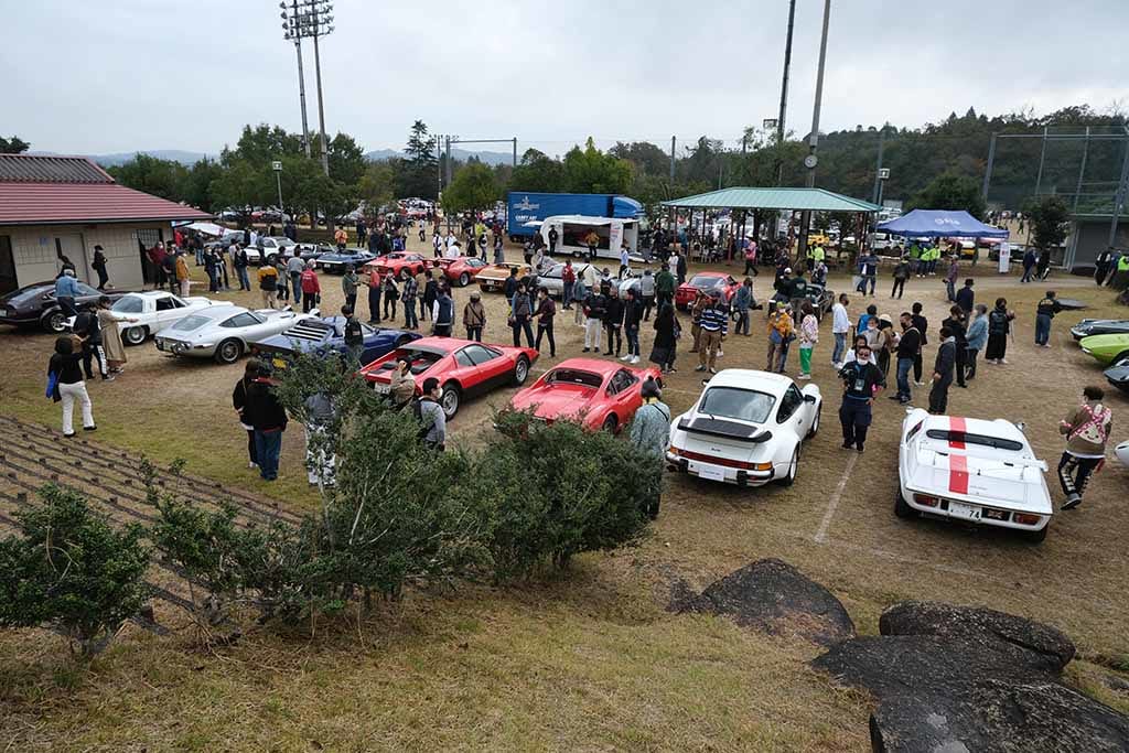 イベントリポート 京都府唯一の村に1000台以上の多種多様なクルマが集結 カフェセブンフェスタ21 に行ったら驚いた Le Volant Carsmeet Web 自動車情報サイト 新車 中古車 Carview