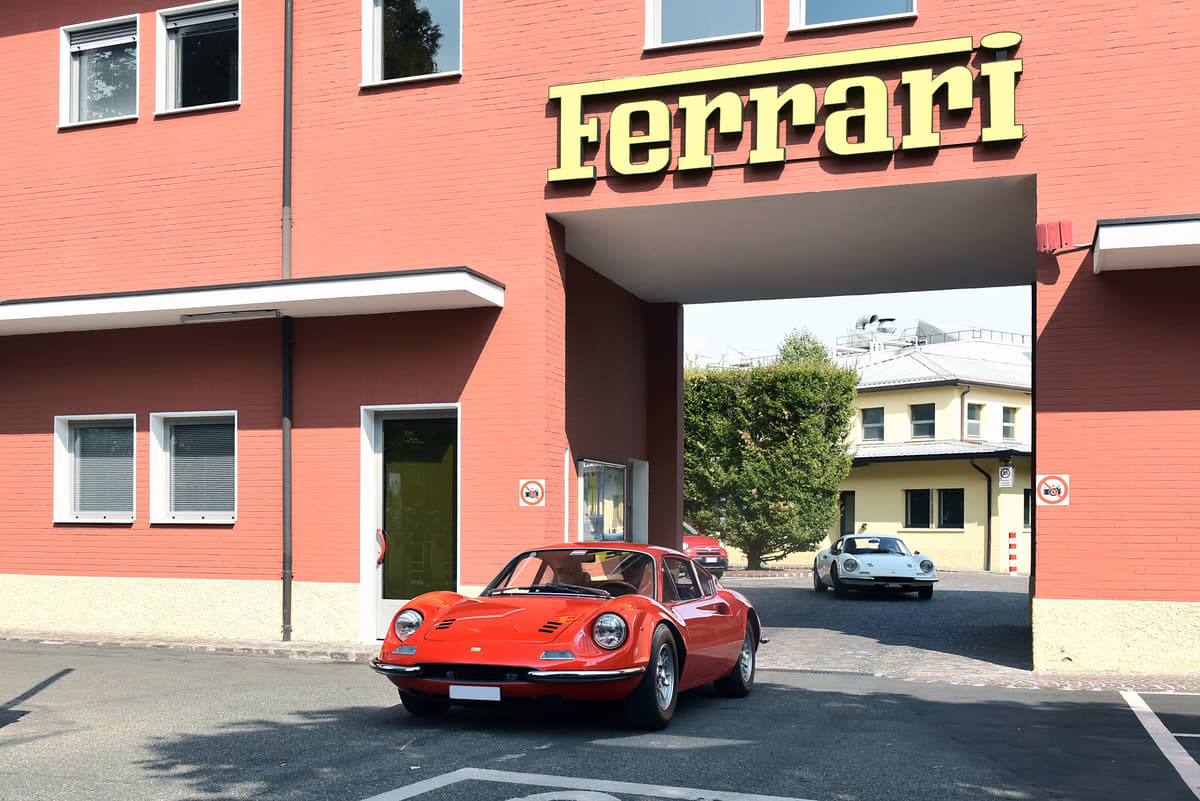 跳ね馬 じゃない フェラーリ わずか152台のディーノ6gtという 美しすぎる 芸術 Auto Messe Web 自動車情報サイト 新車 中古車 Carview