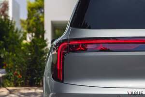 メルセデス・ベンツ新型「GLB」が世界初公開！ 2代目に進化した3列7人乗りの人気コンパクトSUV ネットでの反響とは？