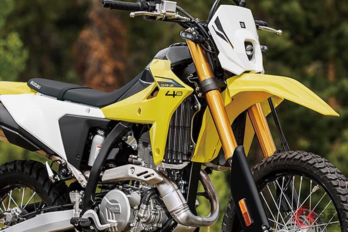 価格119.9万円で登場！ スズキの新型デュアルパーパスバイク「DR-Z4S」10月8日に発売 希少な国産400ccオフ車復活