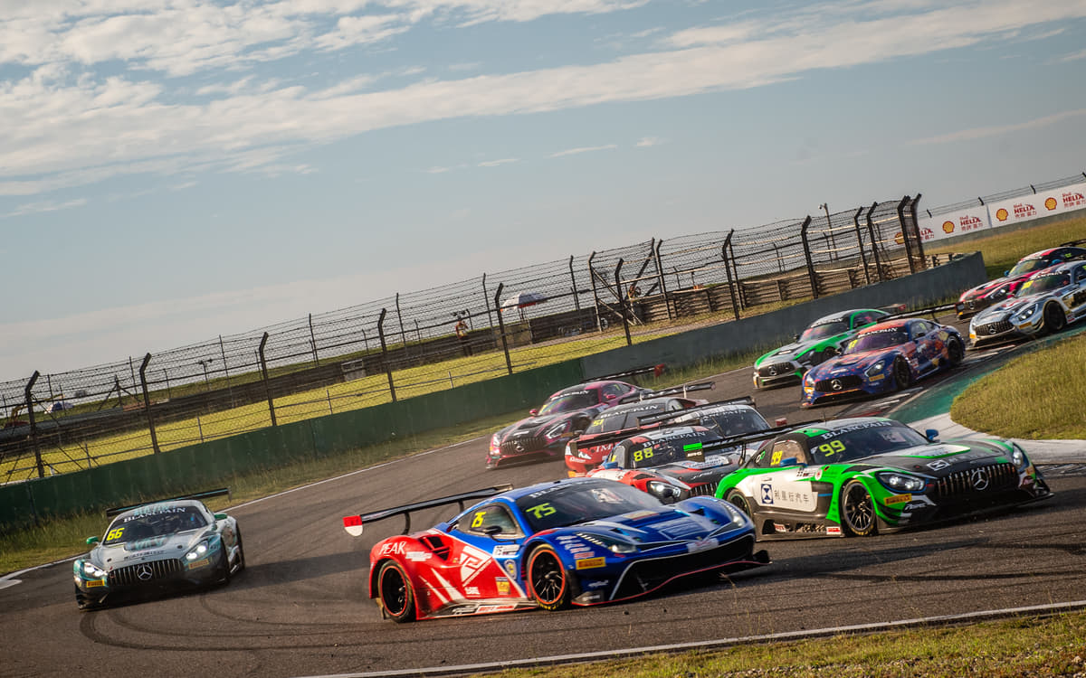 レースで勝つために特別生産 公道を走れるレーシングカーな輸入車３選 Auto Messe Web の写真 6ページ目 自動車情報サイト 新車 中古車 Carview