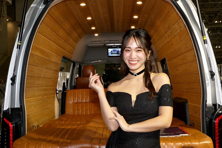 【コンパニオンフォトギャラリー】東京オートサロン2024を彩った美女大集合