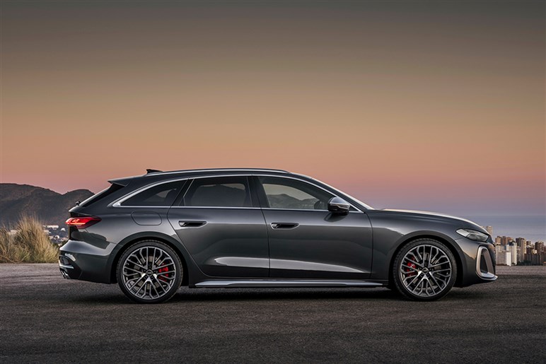 ドイツチューナーがアウディ「S5」を「RS5」級に進化させる。440ps×専用エアロの激アツワゴン登場