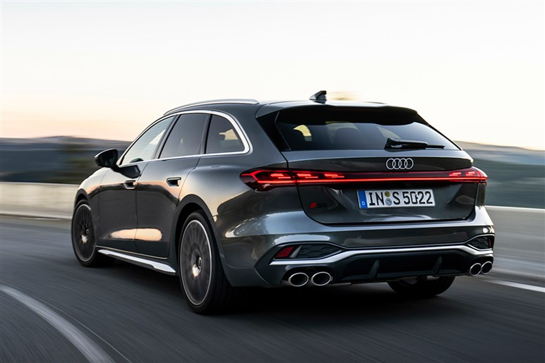 ドイツチューナーがアウディ「S5」を「RS5」級に進化させる。440ps×専用エアロの激アツワゴン登場