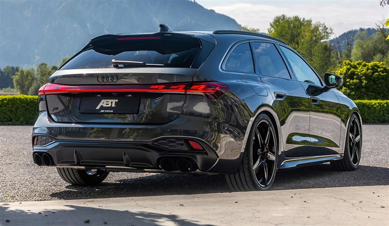 ドイツチューナーがアウディ「S5」を「RS5」級に進化させる。440ps×専用エアロの激アツワゴン登場