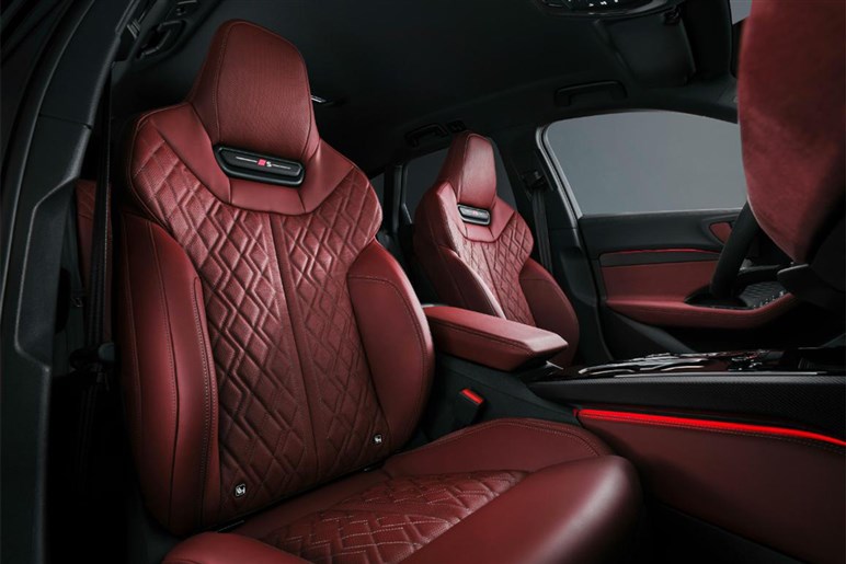 ドイツチューナーがアウディ「S5」を「RS5」級に進化させる。440ps×専用エアロの激アツワゴン登場