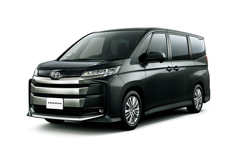 「ノア／ヴォクシー」マイチェンの販売店【独自】情報。商談は8月～、納車を急ぎたい検討者がとるべき行動とは？