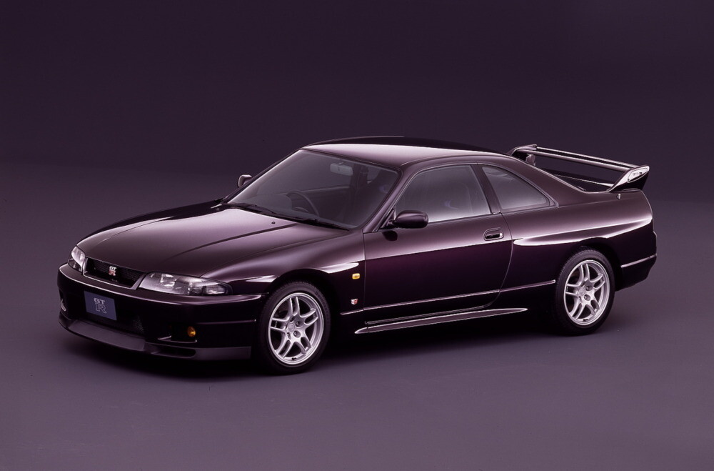 東京オートサロン限定　MINIGT　R33スカイラインGT-R R33型スカイラインGT-Rが新車発表の先陣を切る！【1995年東京オート