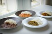 スズキの新商品はまさかのレトルトカレー！ インド社員が愛した母の味を完全再現した「スズキ食堂」を発売。ジムニーやスイフトなどイラスト別で4種の味！