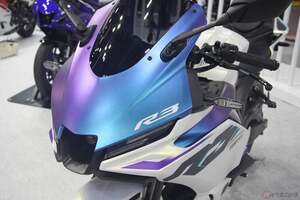 ヤマハブースでも1・2位を争う人気者!!　“毎日乗れるスーパーバイク”、「YZF-R3」「YZF-R25」発売【大阪MCS2025】