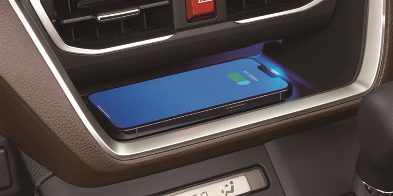 【試乗もした】新型「ムーヴ」はライバルたちとズバリ何が違う？　初のスライドドア搭載は果たして“買う”決め手になるのか
