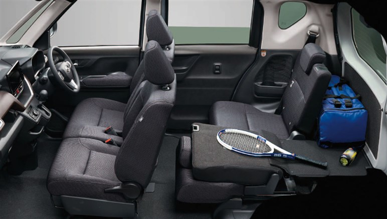 【試乗もした】新型「ムーヴ」はライバルたちとズバリ何が違う？　初のスライドドア搭載は果たして“買う”決め手になるのか