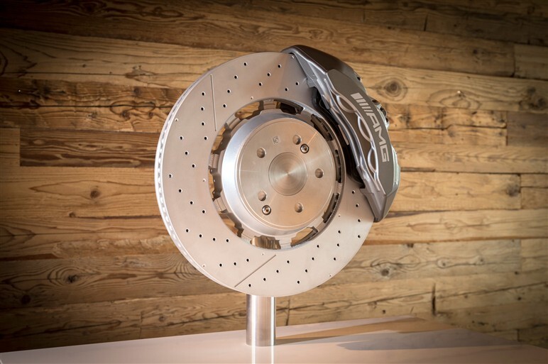 S63AMGに速攻試乗。0-100＝4秒モンスター