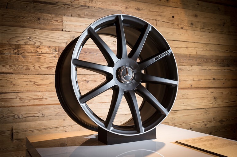 S63AMGに速攻試乗。0-100＝4秒モンスター