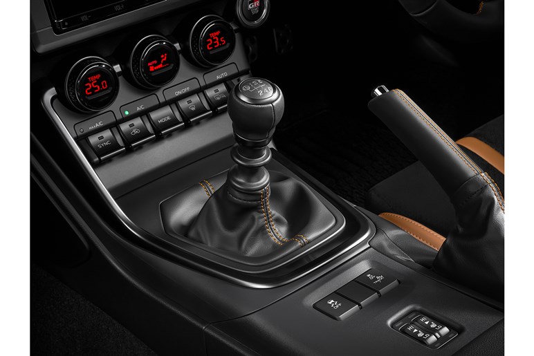 「GR86」改良型発表＆200台限定のシブい特別仕様車「リッジ グリーン リミテッド」予約開始