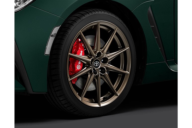 「GR86」改良型発表＆200台限定のシブい特別仕様車「リッジ グリーン リミテッド」予約開始