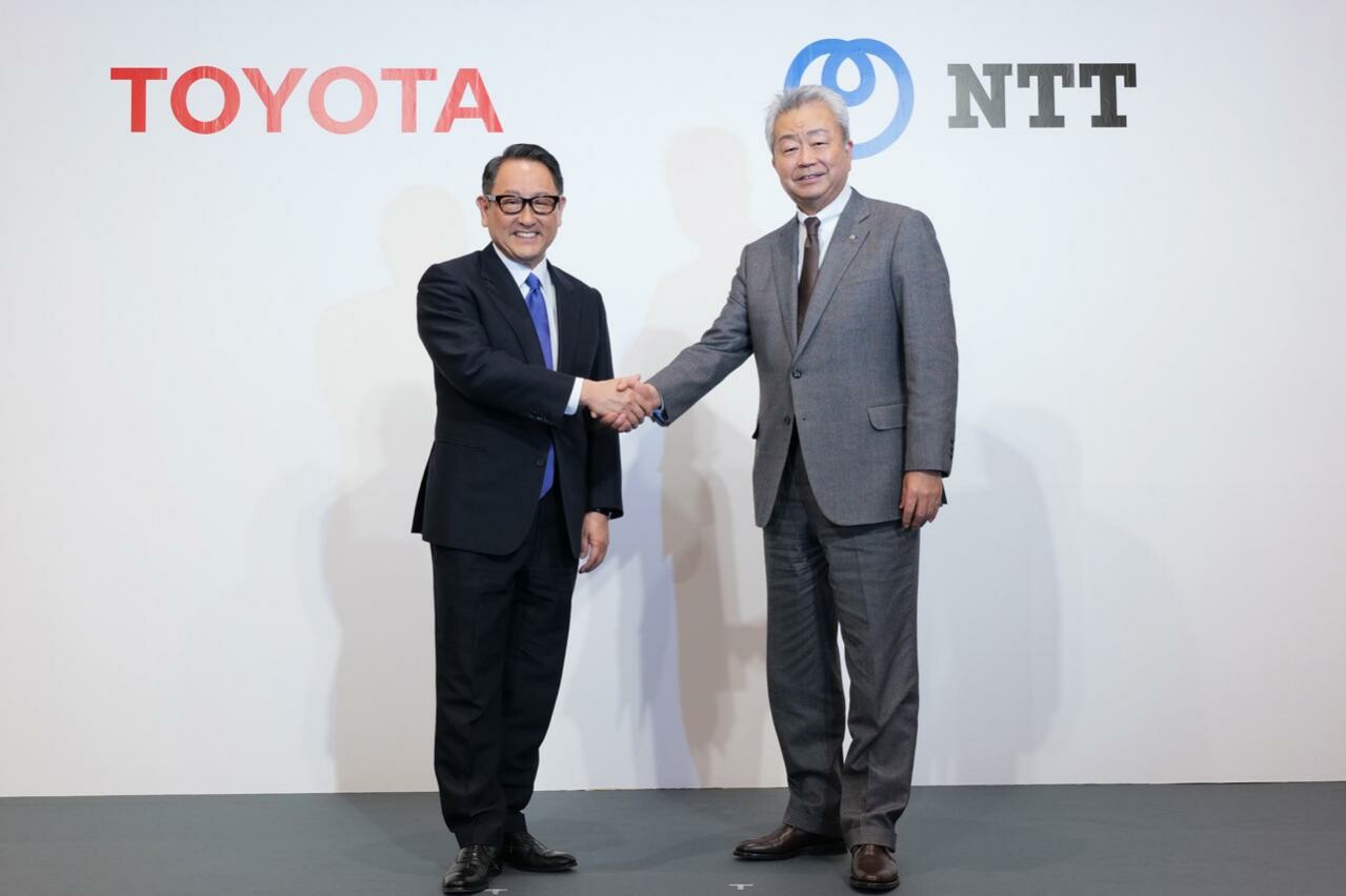 「トヨタ自動車」と「NTT」が業務資本提携に合意。スマートシティビジネスの事業化に向けて長期的かつ継続的な協力関係を構築