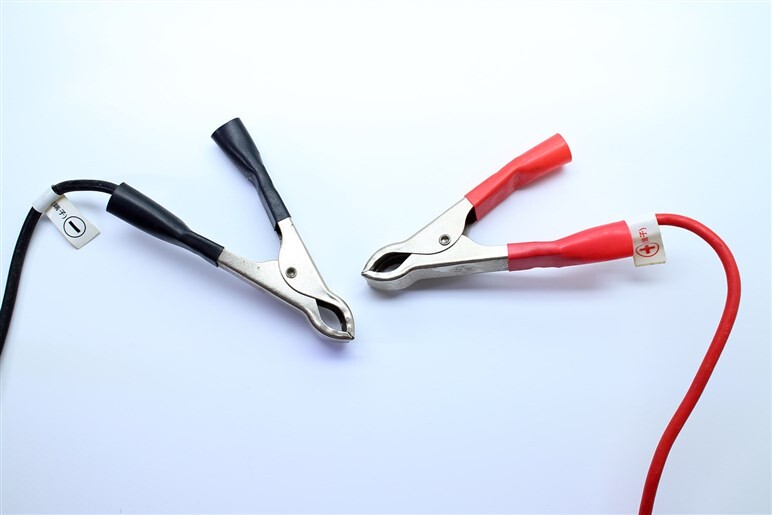 【今週末やっておきたい】連休中にクルマで出かける人必見！ 出先でのトラブルを未然に防ごう 愛車の点検「基本のキ」