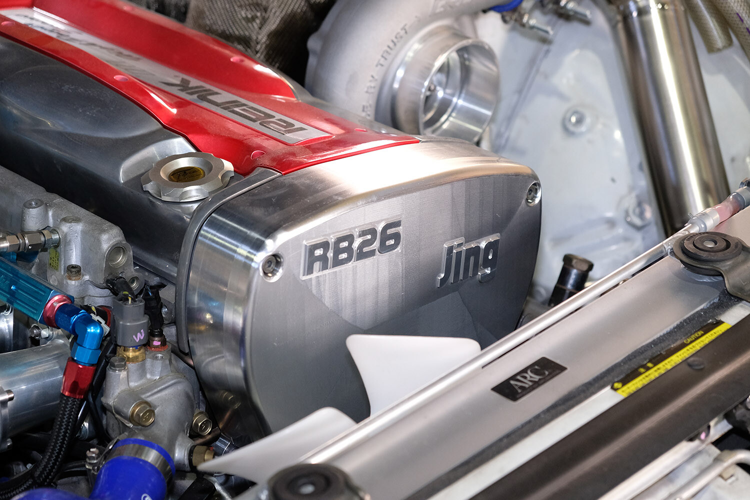 「スカイラインR33 GT-R」をモーテックで制御！ セッティングの不安要素を徹底的になくす「ジーイング」のこだわりとは