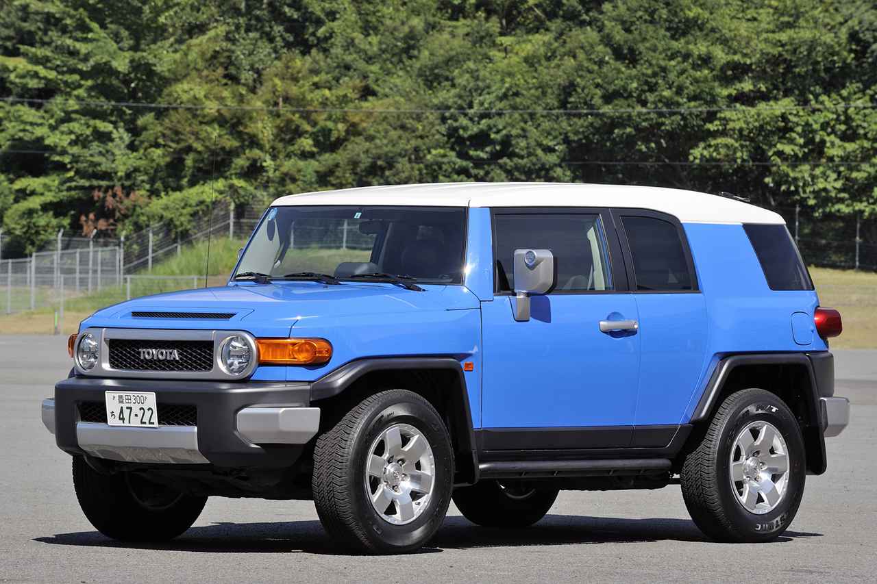 試乗 トヨタ Fjクルーザーは 遊び感覚満点の大型suvだった 10年ひと昔の新車 Webモーターマガジン 自動車情報サイト 新車 中古車 Carview