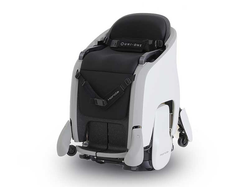 【ホンダ】ハンズフリーパーソナルモビリティ「UNI-ONE」を御殿場プレミアム・アウトレットの巡回警備業務に試験導入