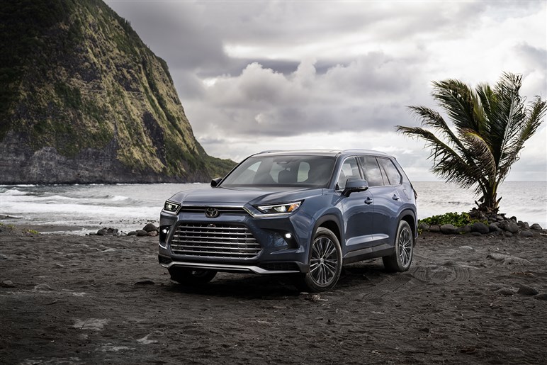 【スライドドアも完備!?】「センチュリーSUV」に豪華ロングホイールベース仕様の追加はあるのか？