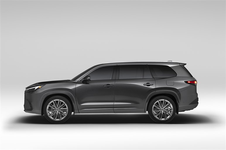 【スライドドアも完備!?】「センチュリーSUV」に豪華ロングホイールベース仕様の追加はあるのか？