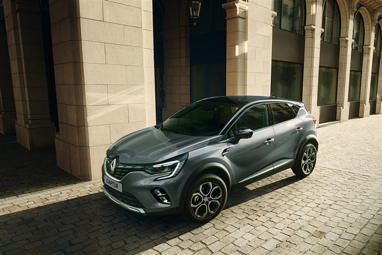 【キャプチャーの兄貴分】ルノー新型SUV「ボレアル」初撮影。未来的デザインで日本での予想価格は380万円～